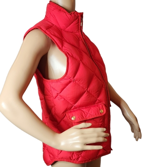 J. CREW down/feathers red puffer quilted zip vest. Size small - Picture 14 of 16